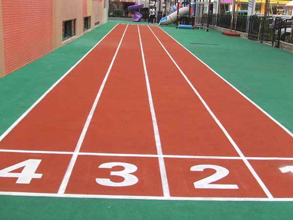 南京塑胶跑道施工与生产工艺全流程解析